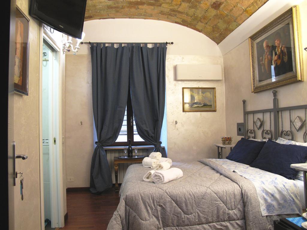 Salaria Luxury Suites Ρώμη Δωμάτιο φωτογραφία
