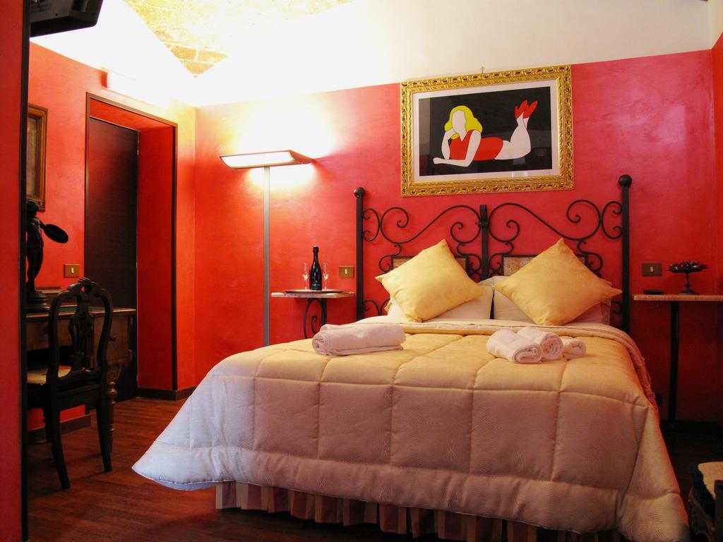 Salaria Luxury Suites Ρώμη Δωμάτιο φωτογραφία